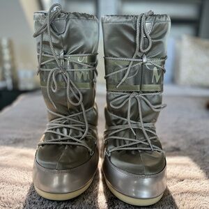 Moon Boot Metallic Silver Winter Boots